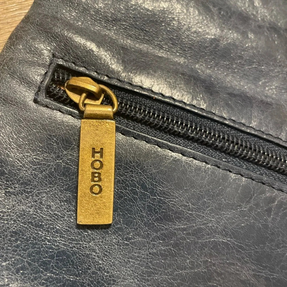 HOBO Soft Blue Leather Foldover Magnetic Clutch Purse Bronze Ring Boho Evening - Picture 10 of 12